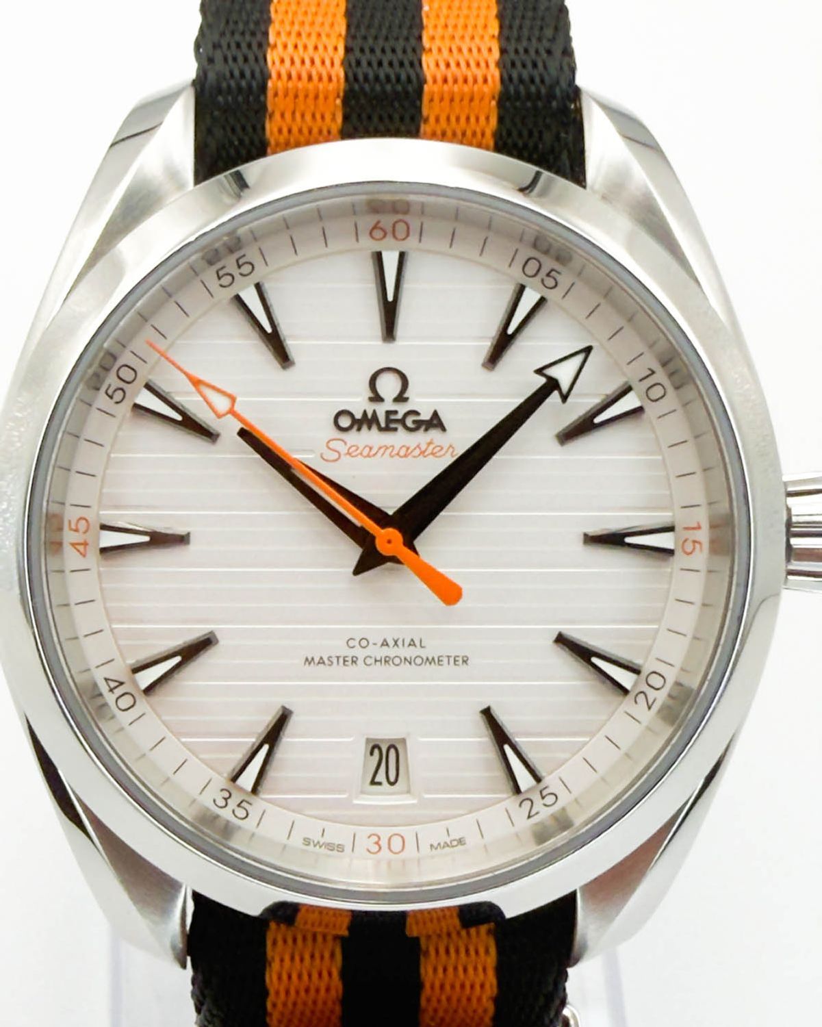 Omega 220.12.41.21.02.003