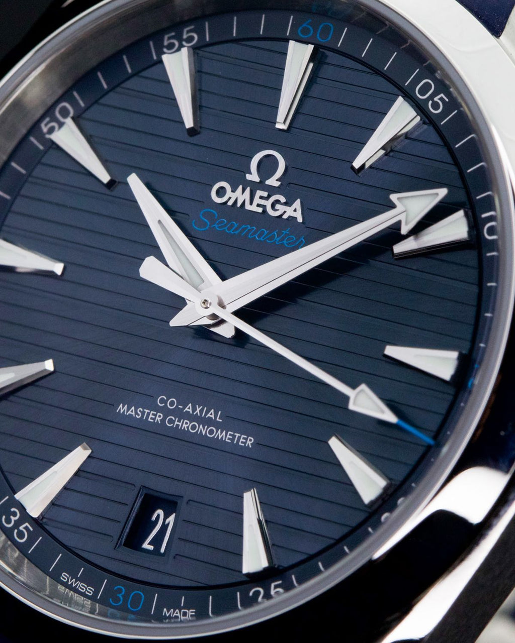 Omega 220.12.41.21.03.001