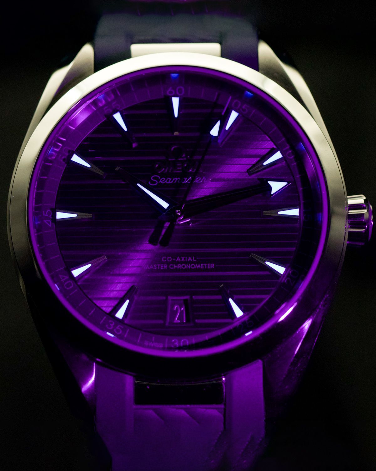 Omega 220.12.41.21.03.001