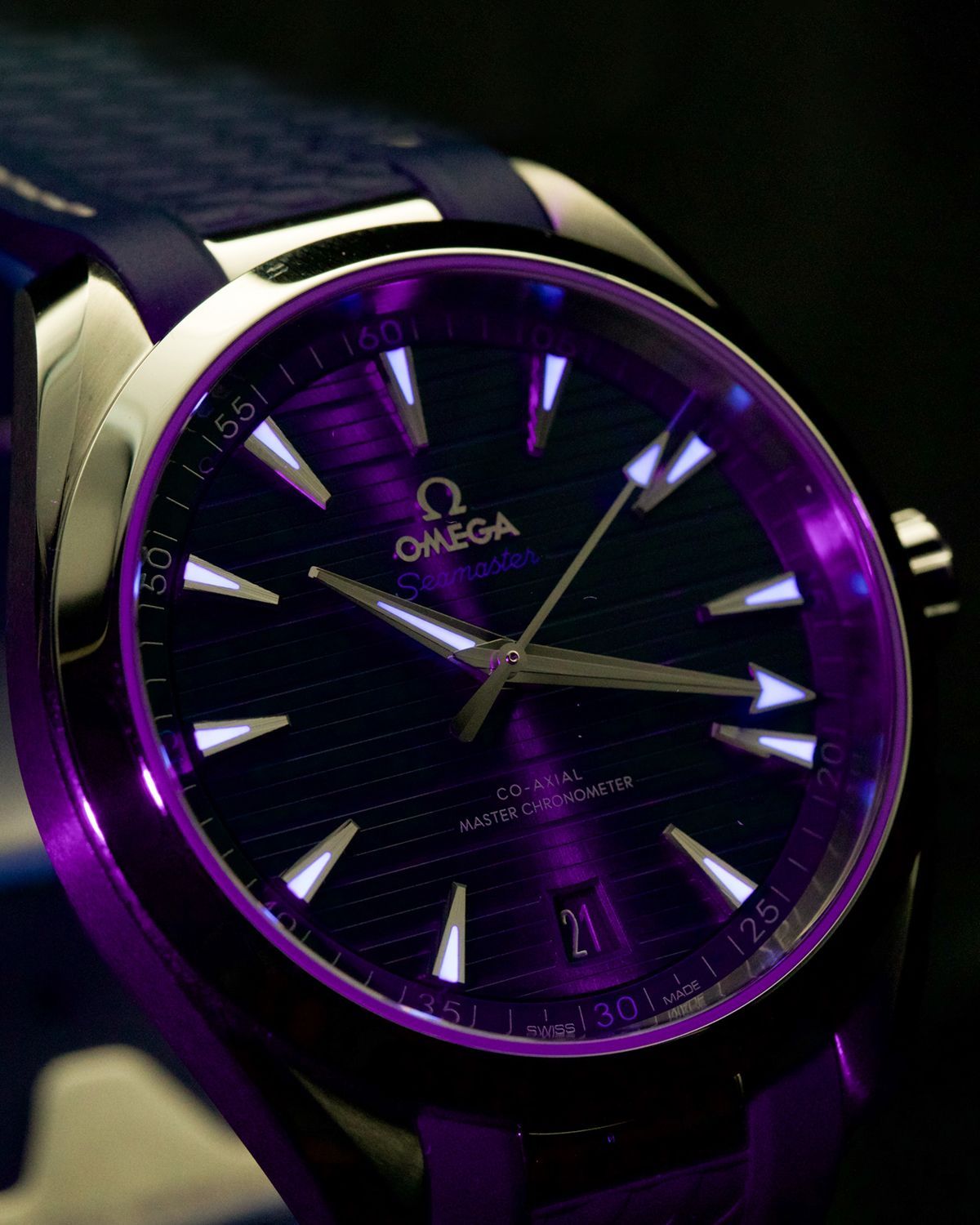 Omega 220.12.41.21.03.001
