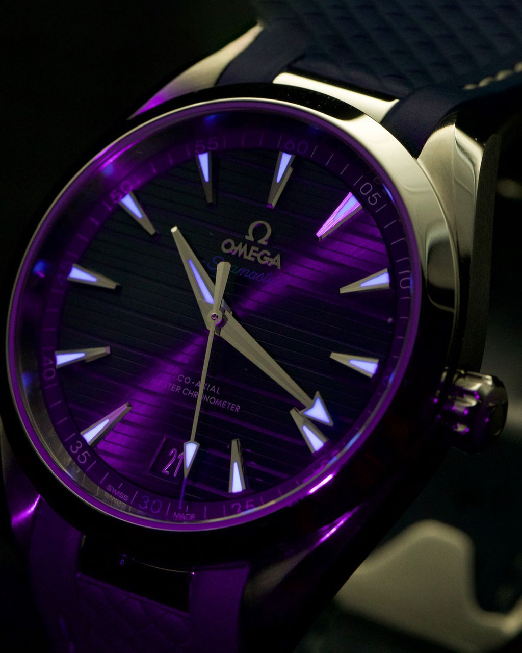 Omega 220.12.41.21.03.001