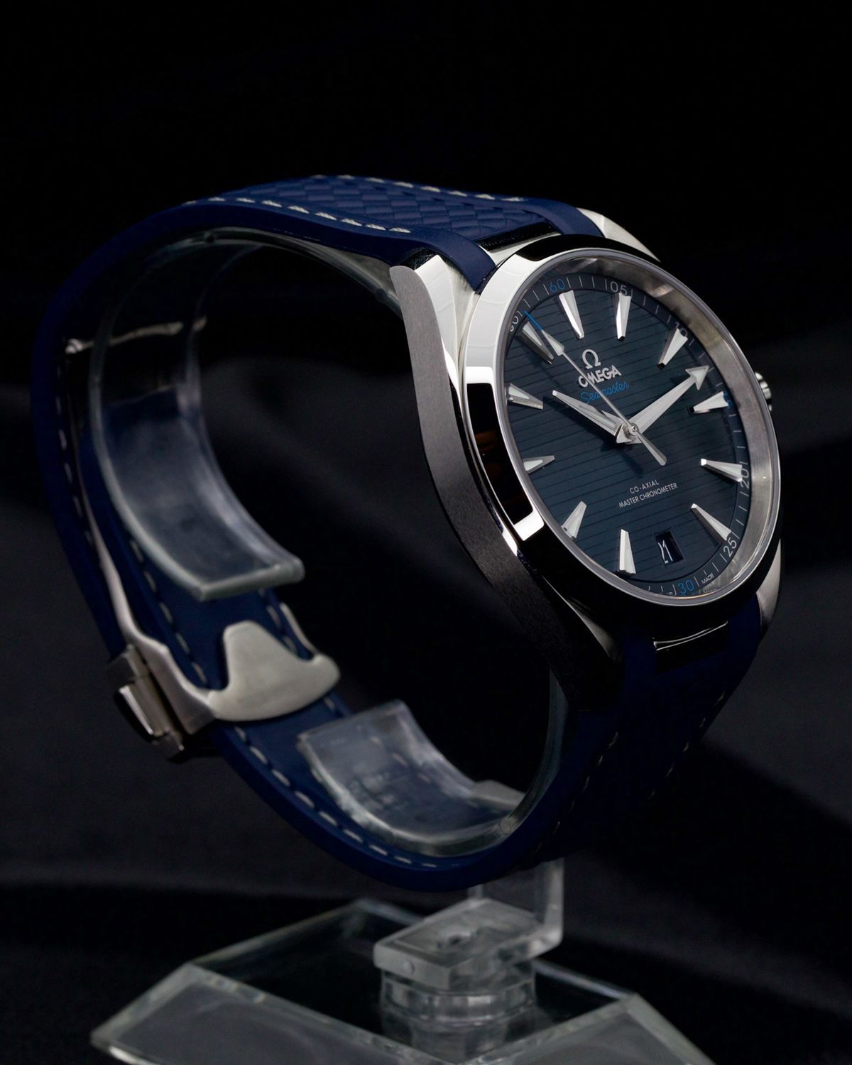 Omega 220.12.41.21.03.001