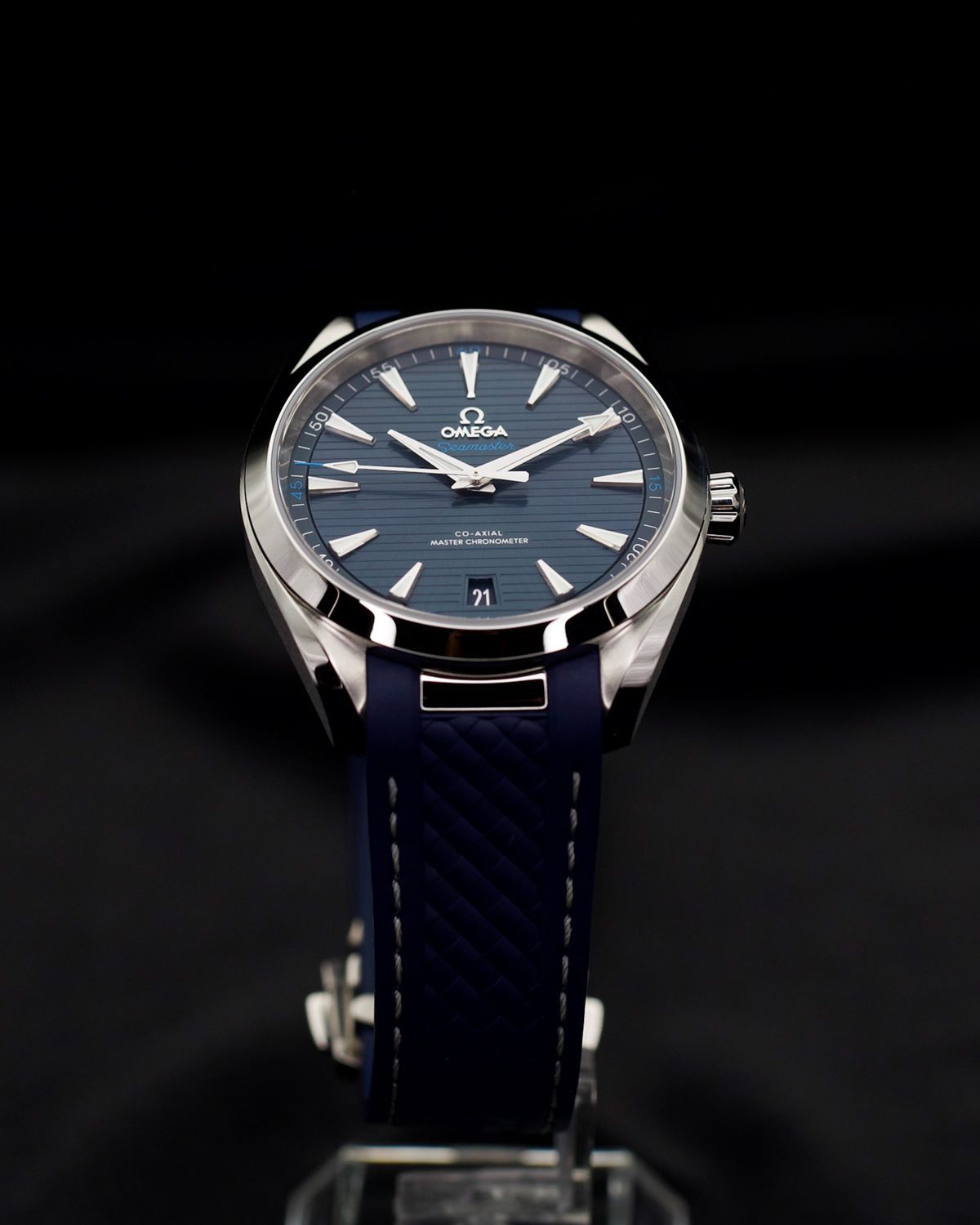 Omega 220.12.41.21.03.001