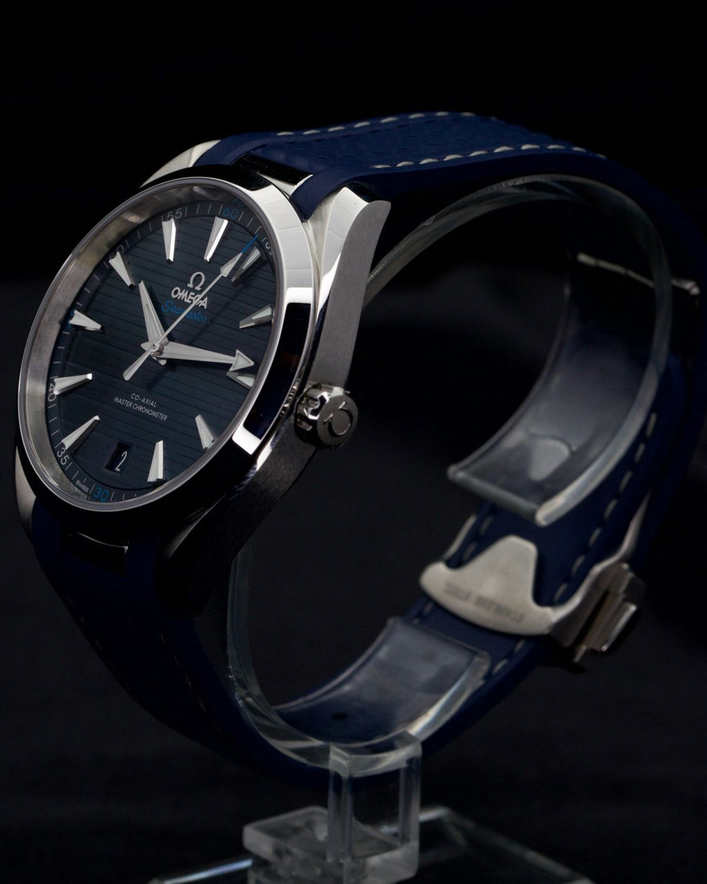 Omega 220.12.41.21.03.001