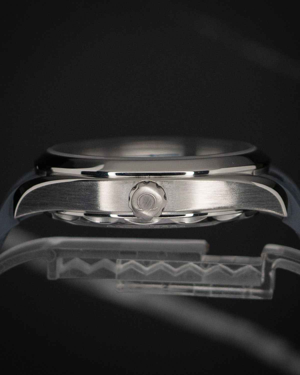 Omega 220.12.41.21.03.002