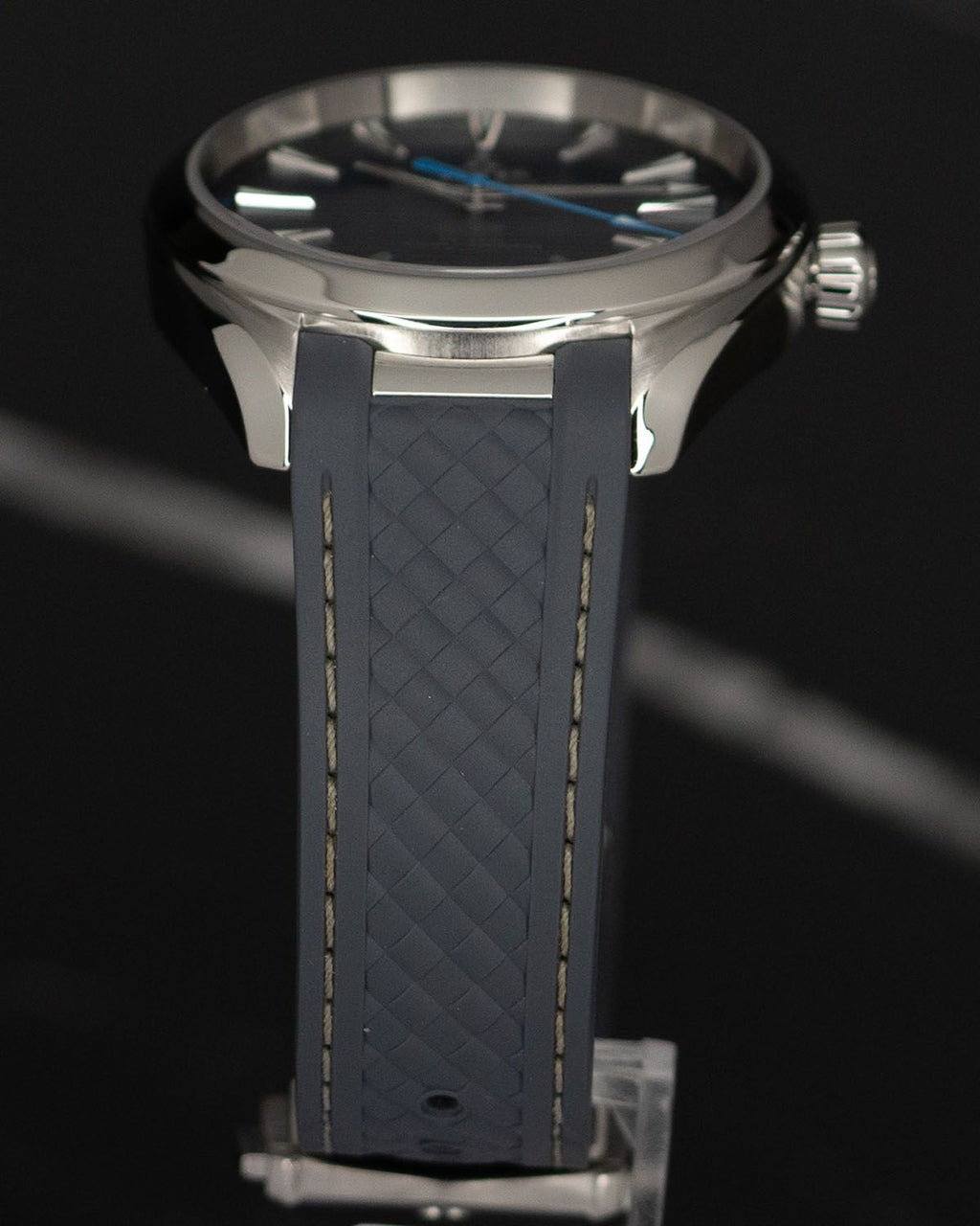 Omega 220.12.41.21.03.002