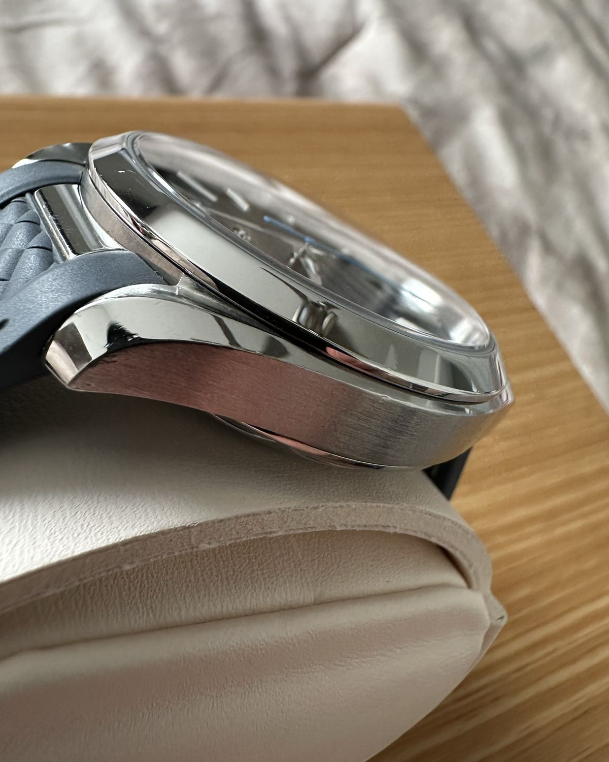 Omega 220.12.41.21.03.002