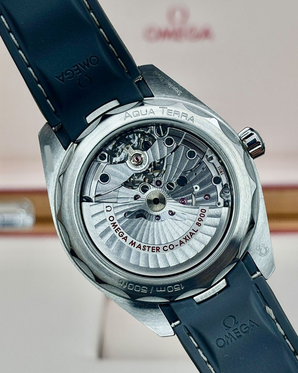Omega 220.12.41.21.03.002