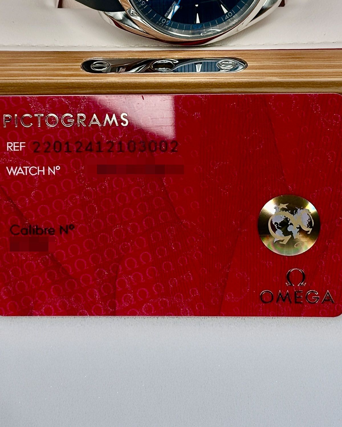 Omega 220.12.41.21.03.002
