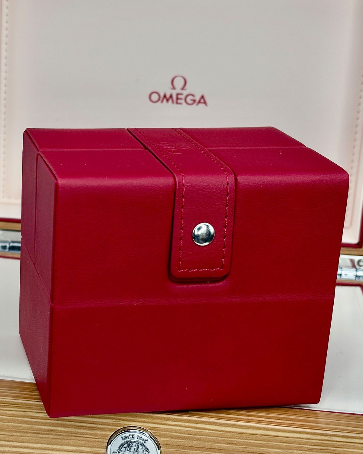 Omega 220.12.41.21.03.002