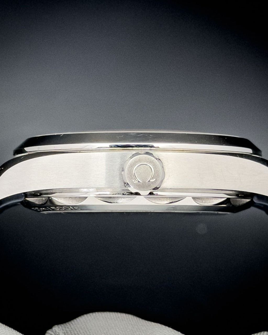 Omega 220.12.41.21.03.002