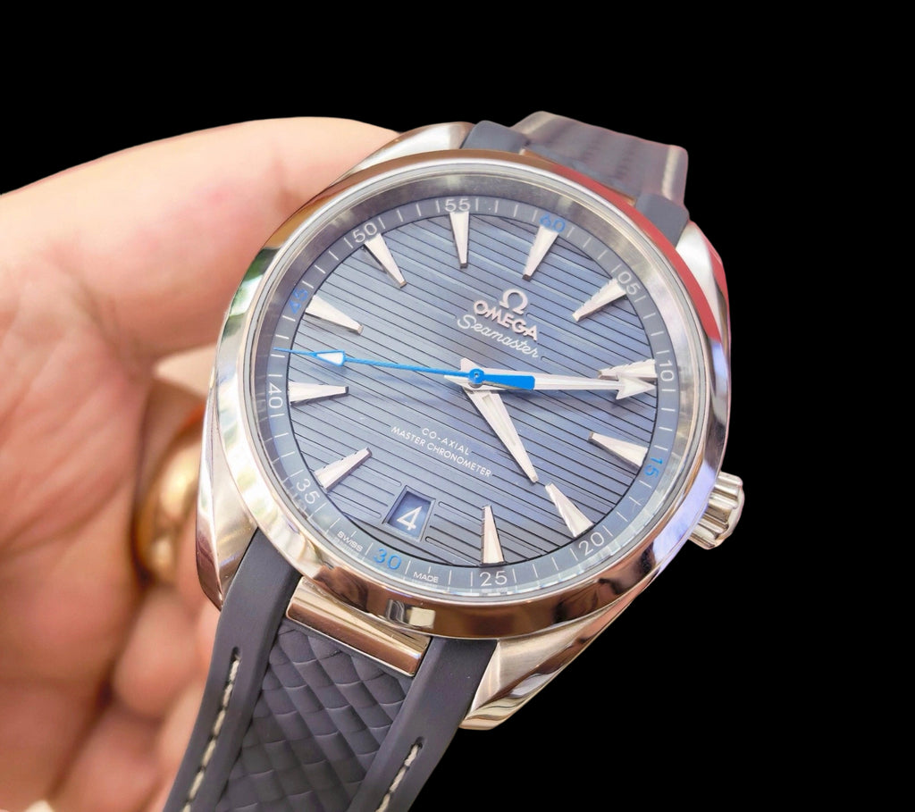 Omega 220.12.41.21.03.002