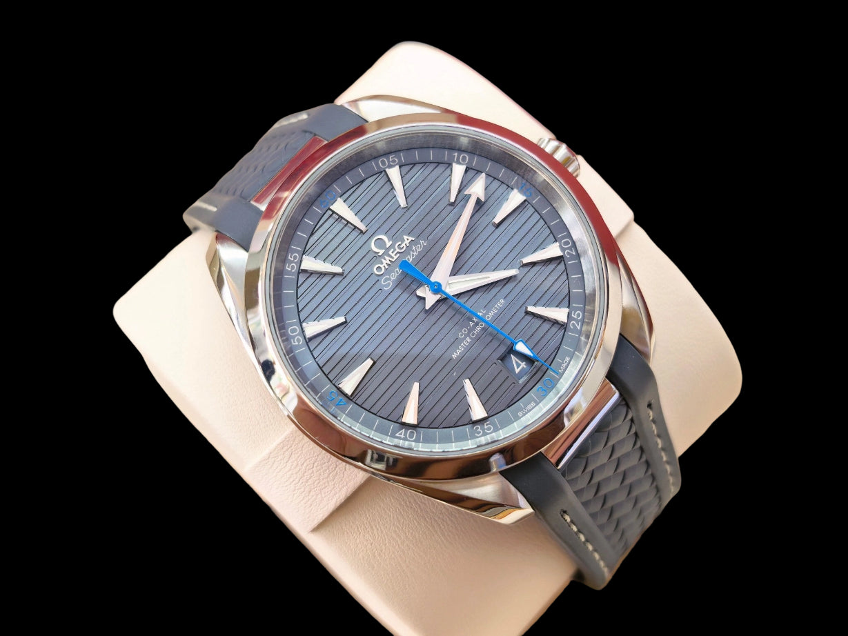 Omega 220.12.41.21.03.002