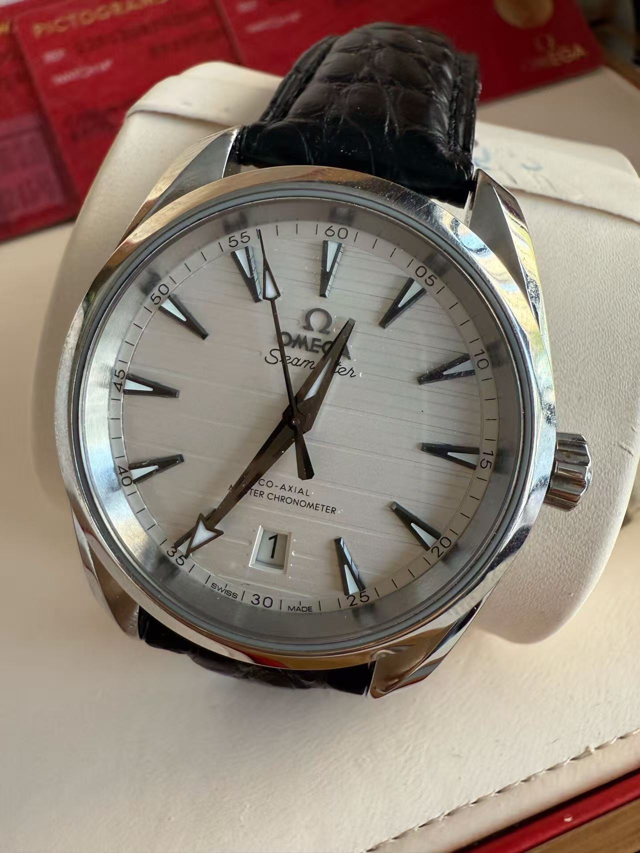 Omega 220.13.38.20.02.001