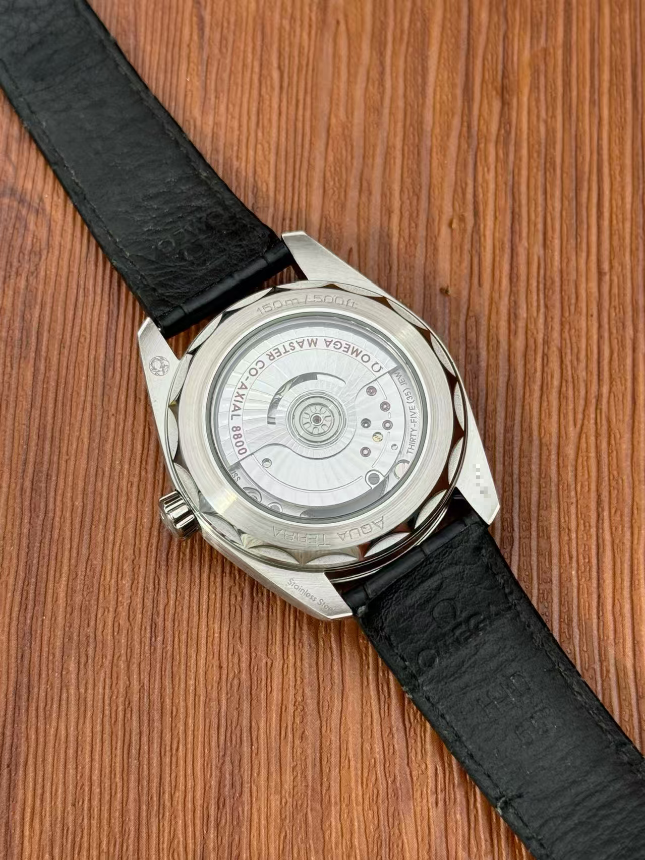Omega 220.13.38.20.03.001