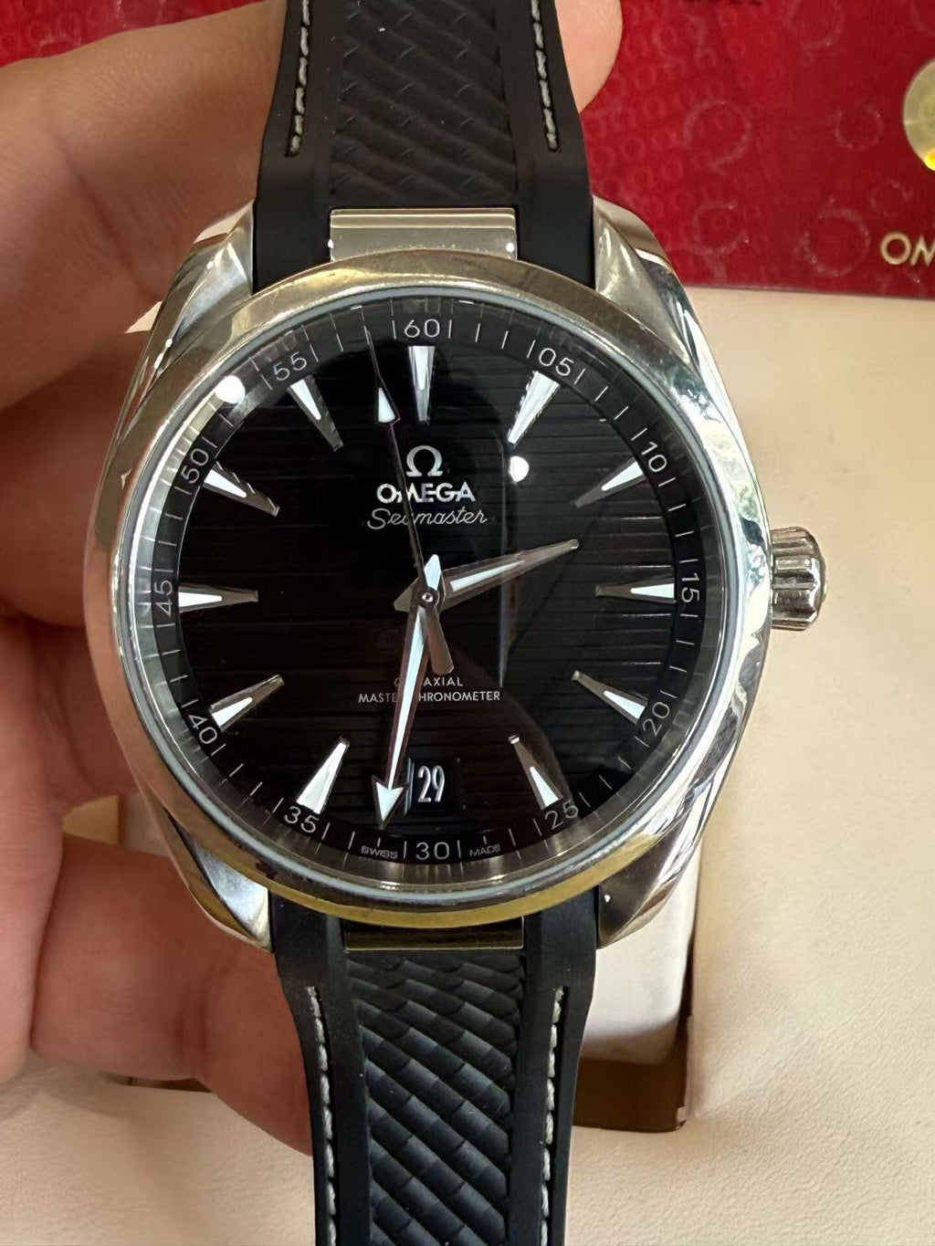 Omega 220.13.41.21.01.001
