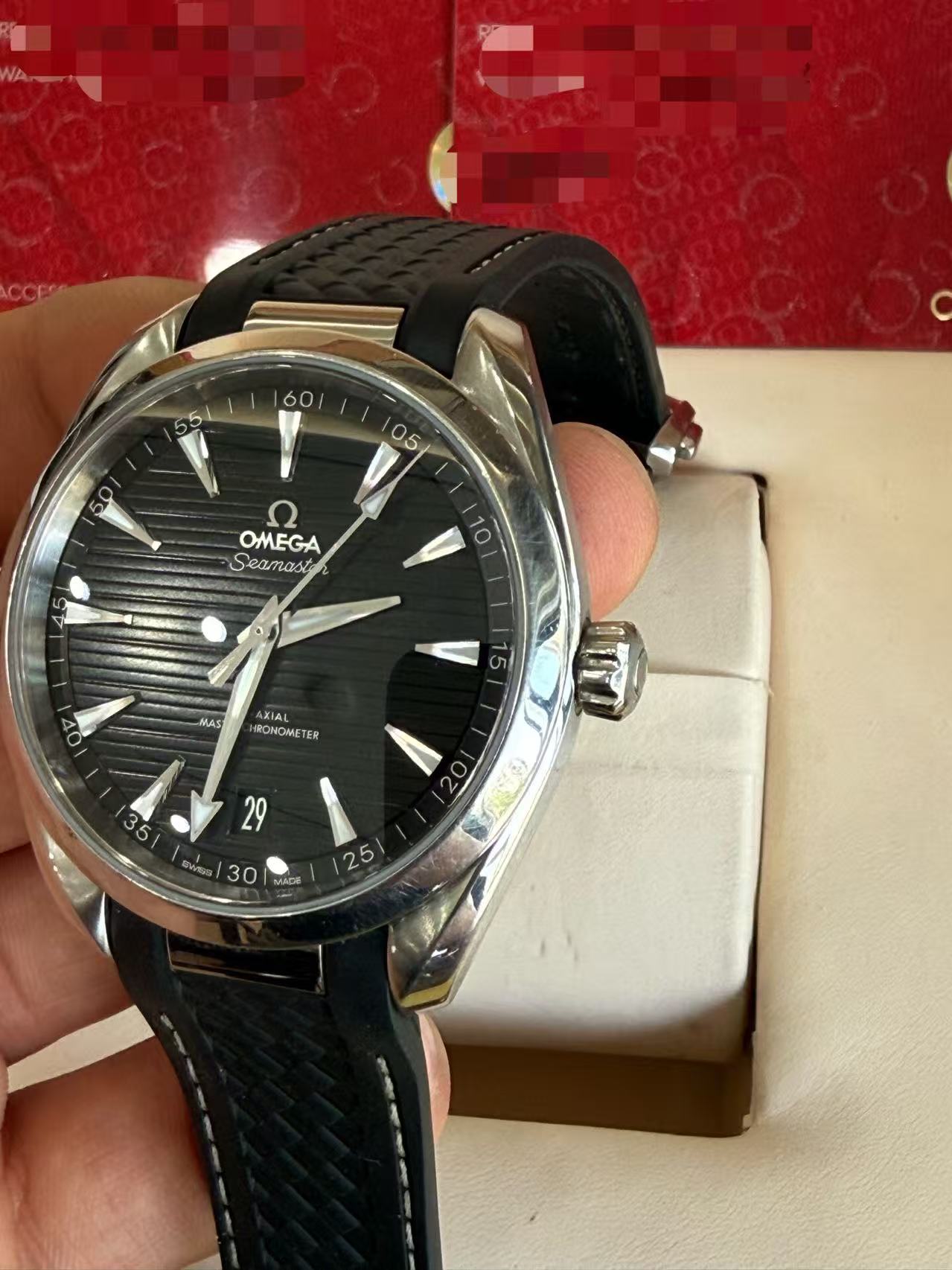 Omega 220.13.41.21.01.001