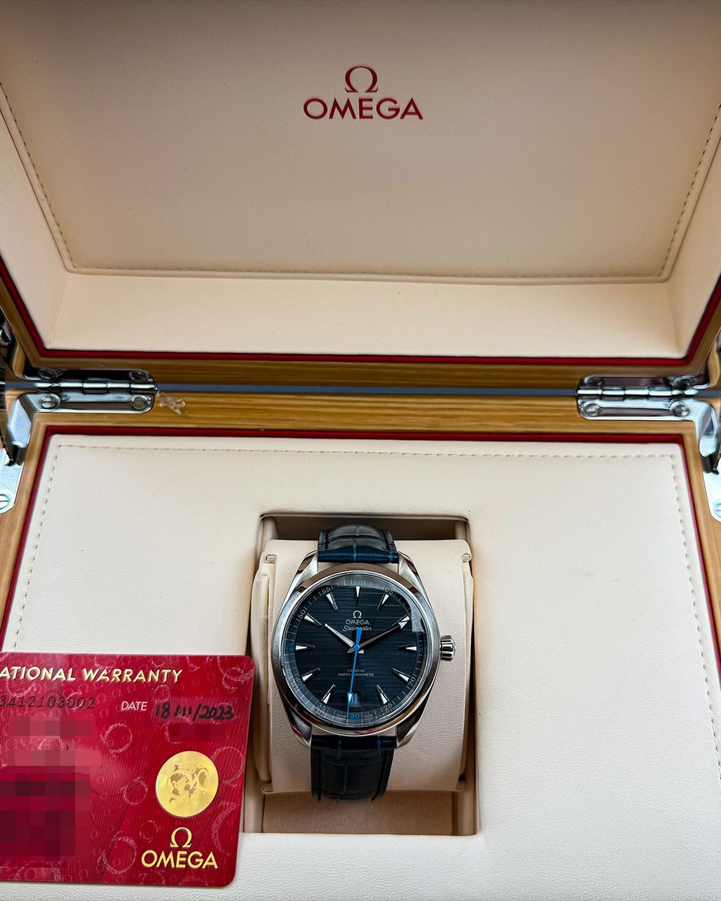 Omega 220.13.41.21.03.002