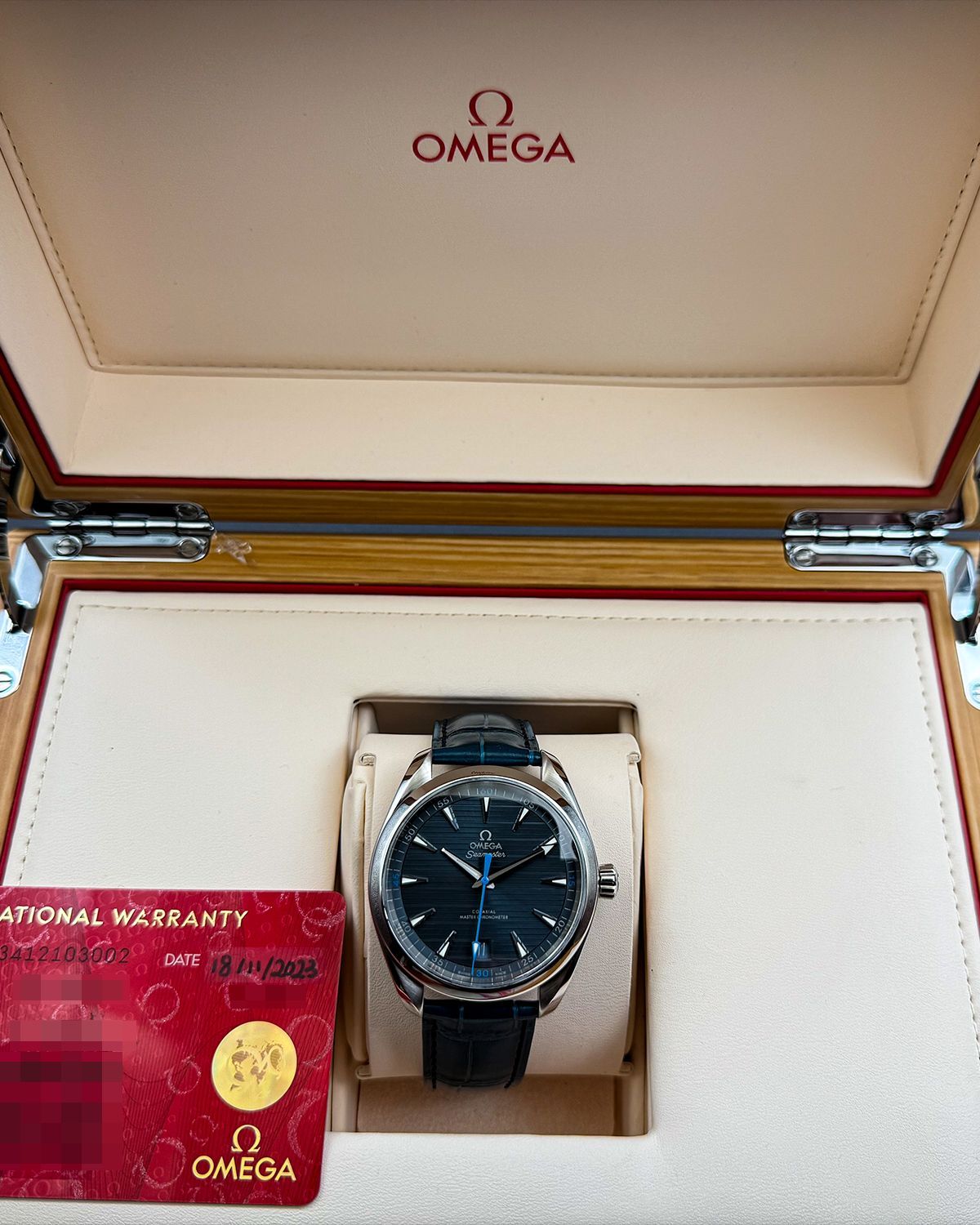 Omega 220.13.41.21.03.002