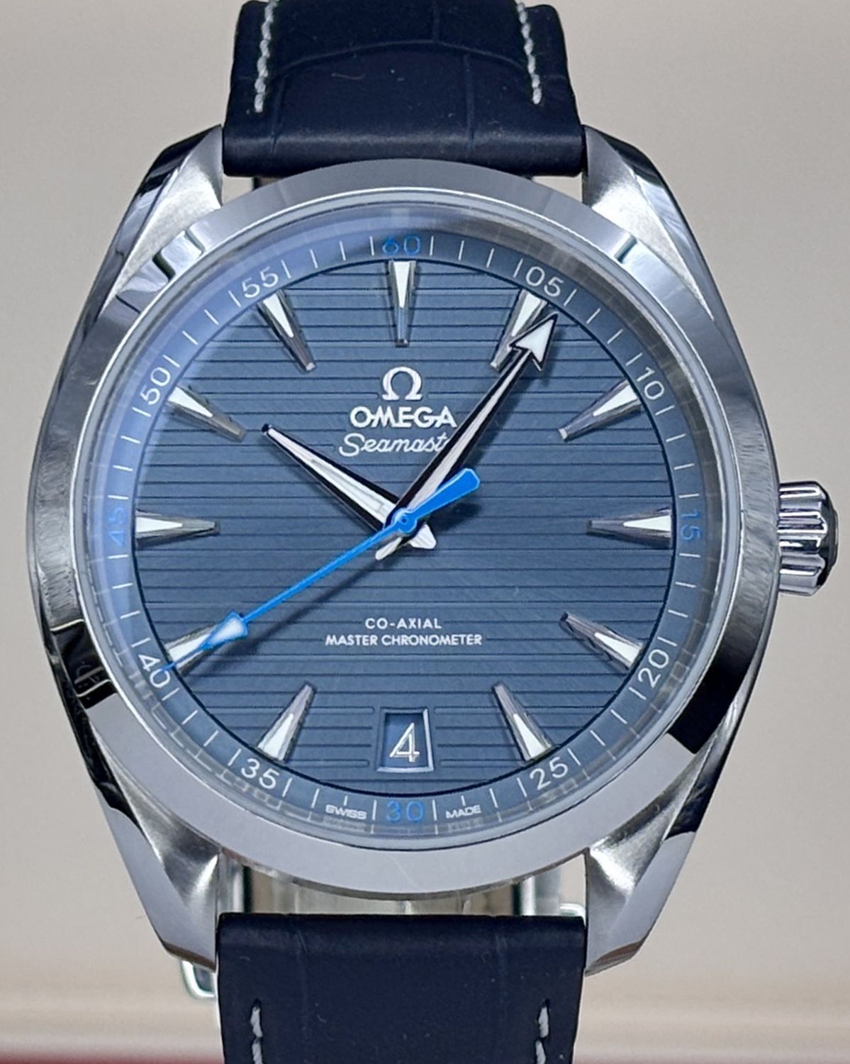 Omega 220.13.41.21.03.002