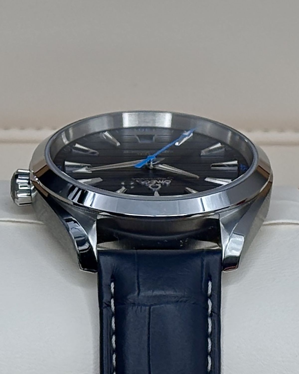 Omega 220.13.41.21.03.002