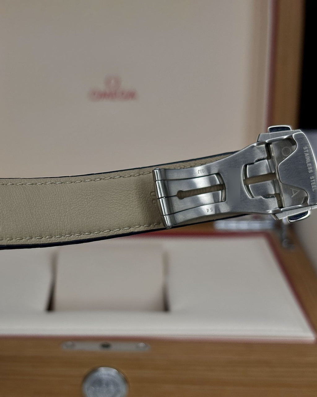 Omega 220.13.41.21.03.002