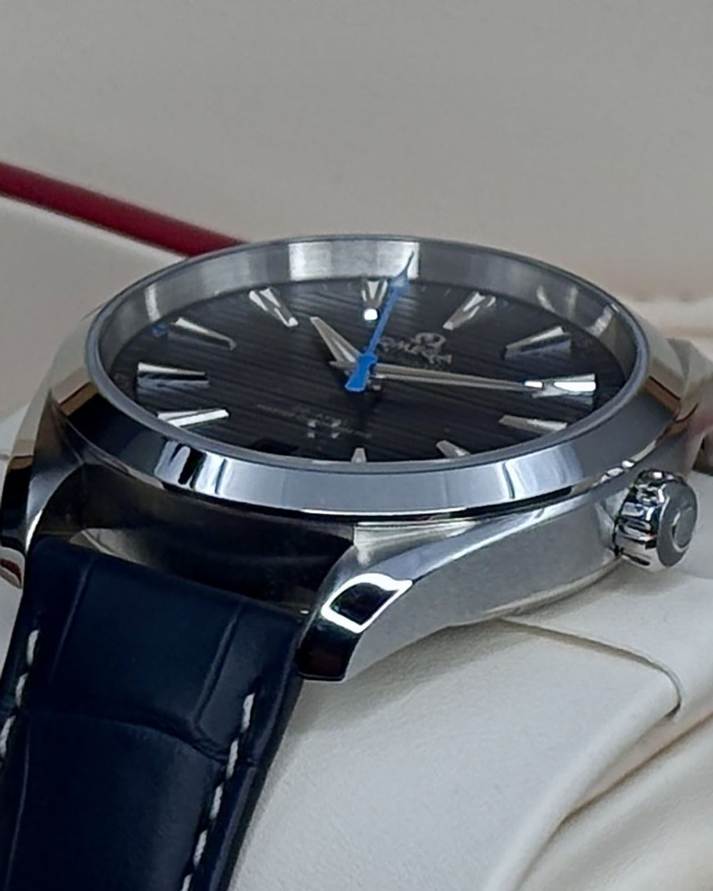 Omega 220.13.41.21.03.002