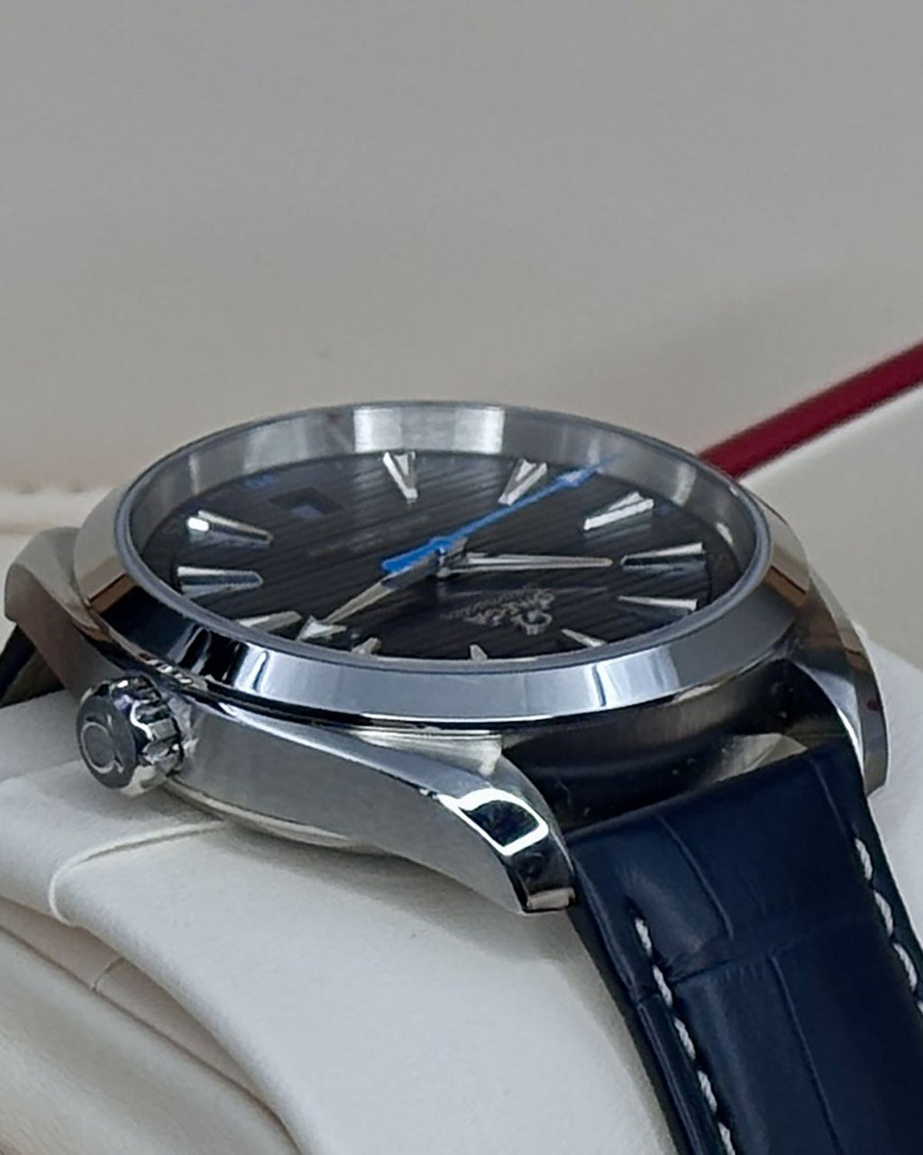 Omega 220.13.41.21.03.002