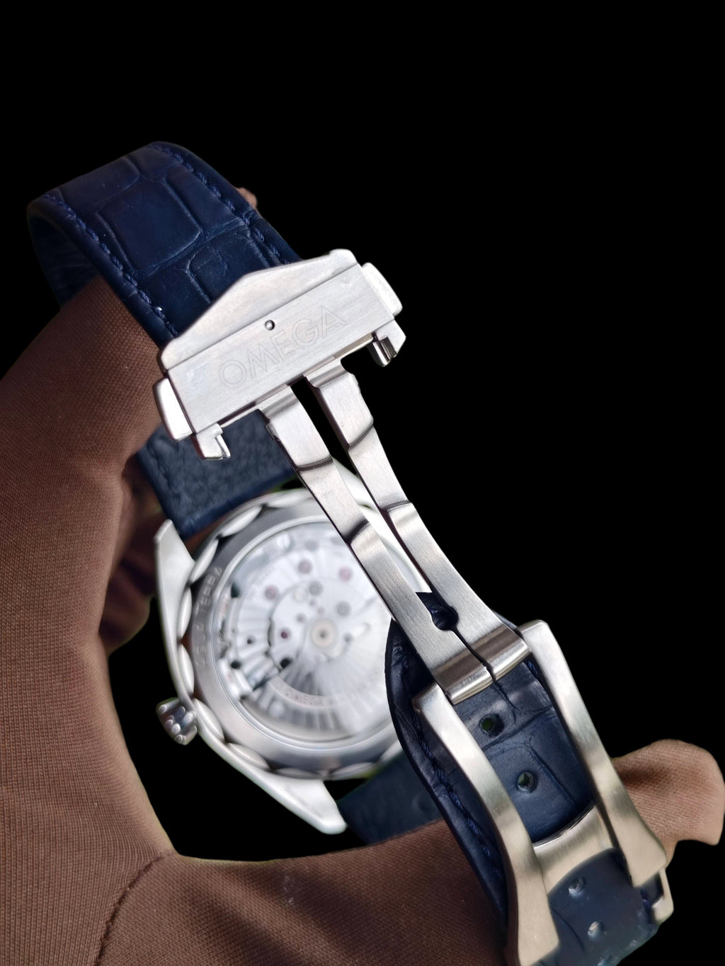 Omega 220.13.41.21.06.001
