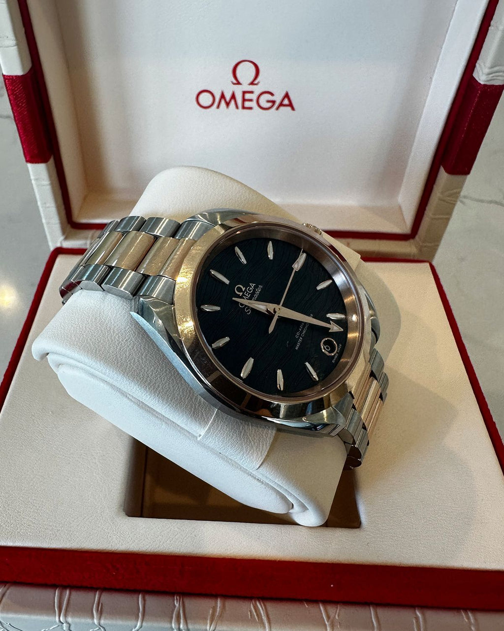 Omega 220.20.34.20.03.001