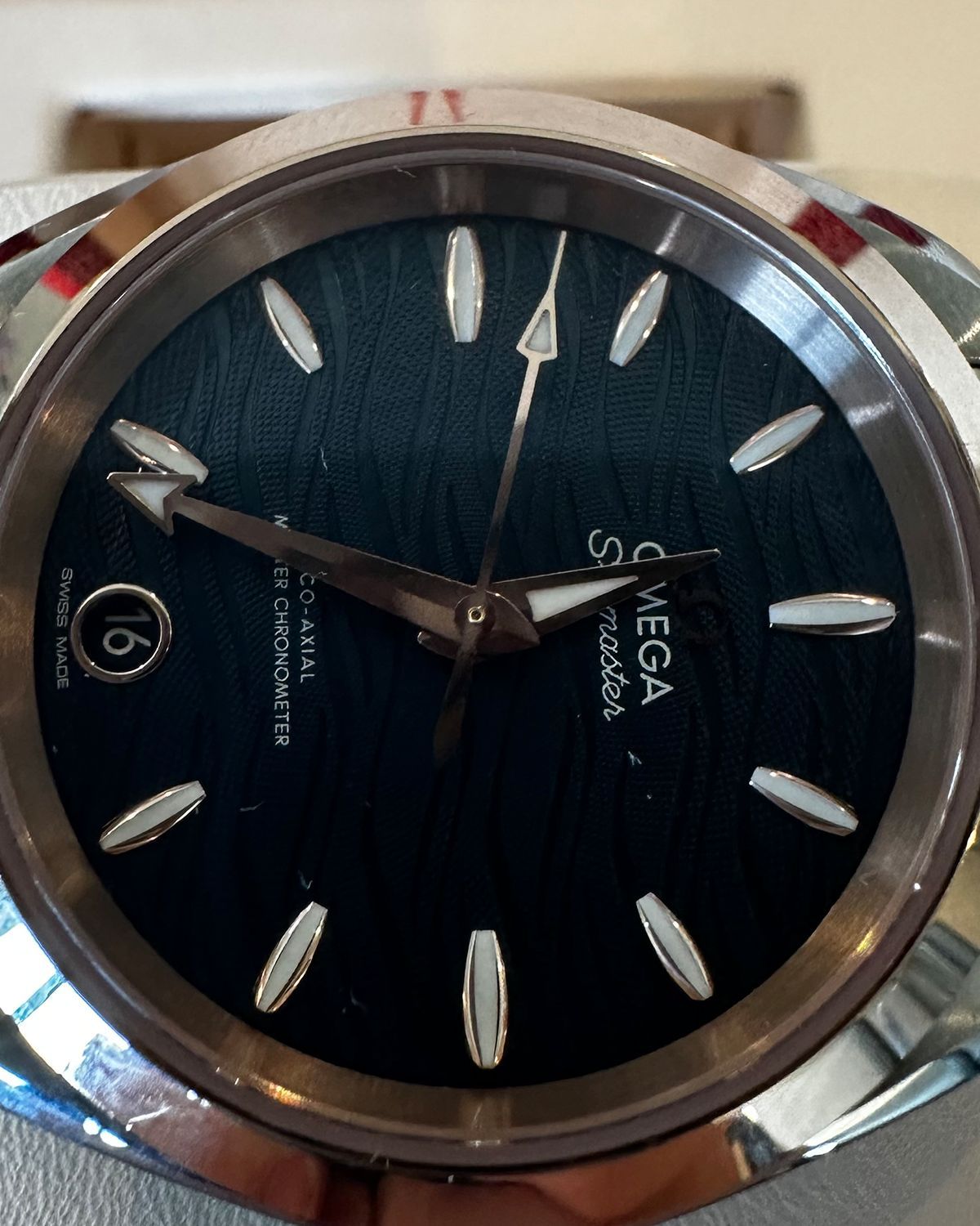 Omega 220.20.34.20.03.001