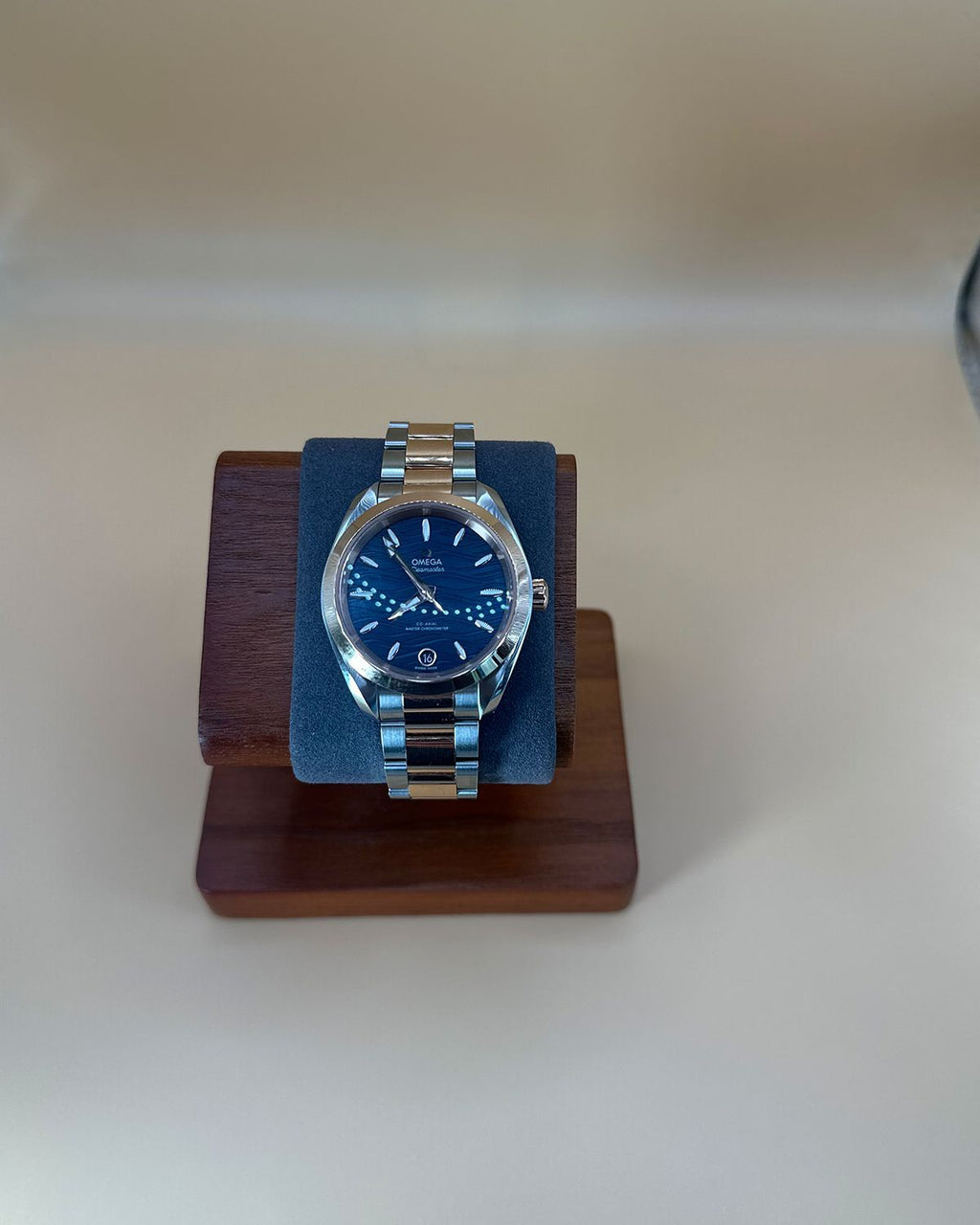 Omega 220.20.34.20.03.001