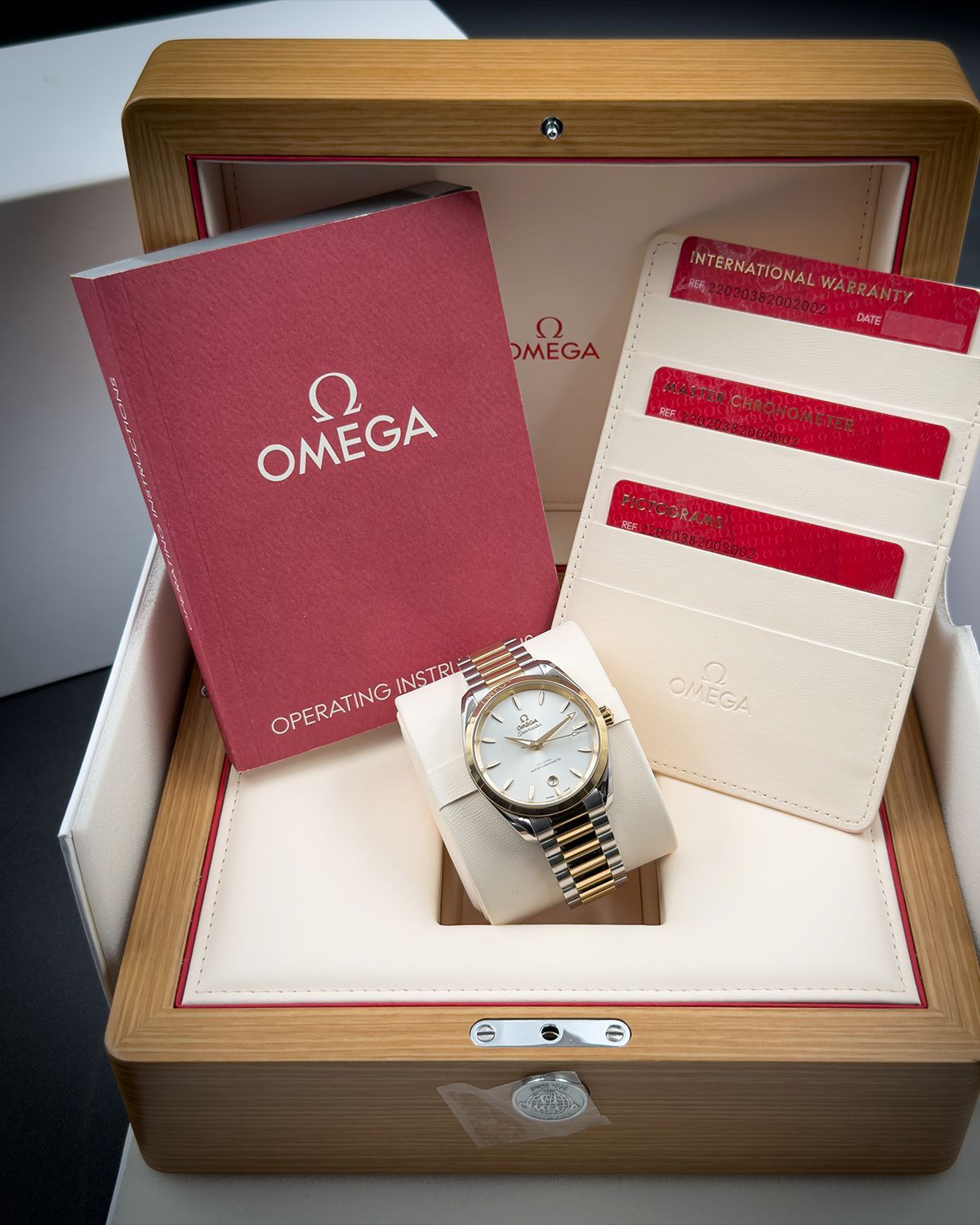 Omega 220.20.38.20.02.002