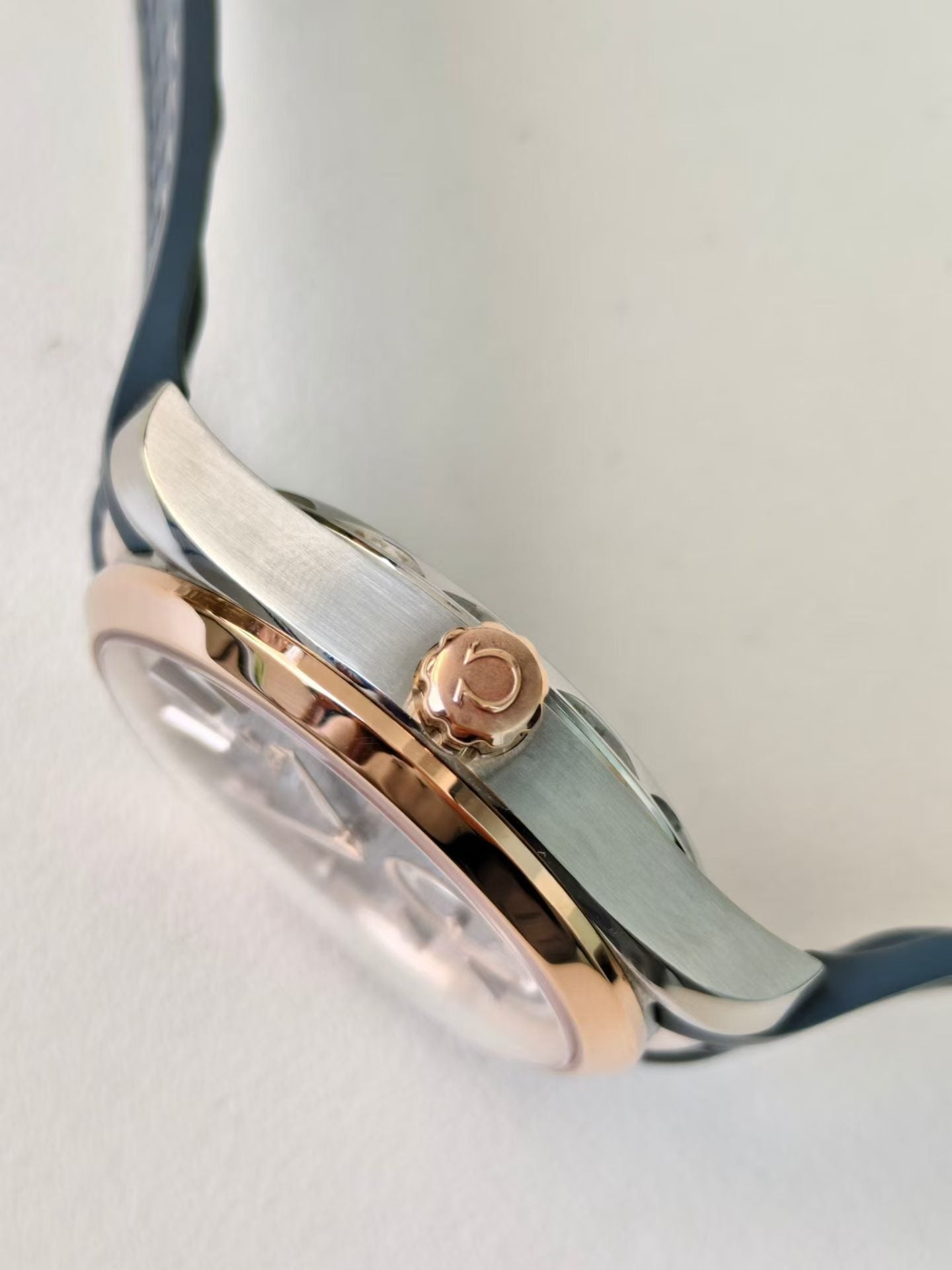Omega 220.22.41.21.03.001