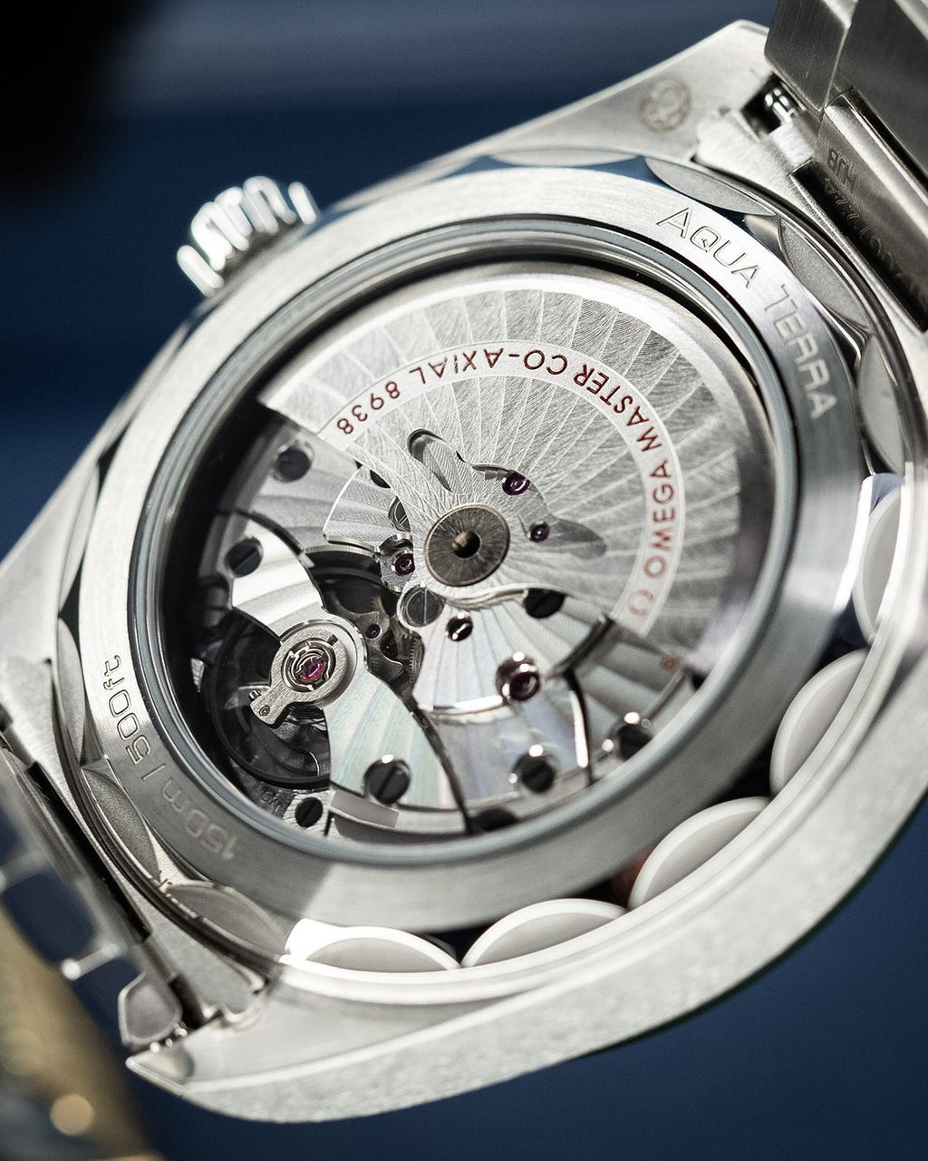 Omega 220.30.43.22.10.001