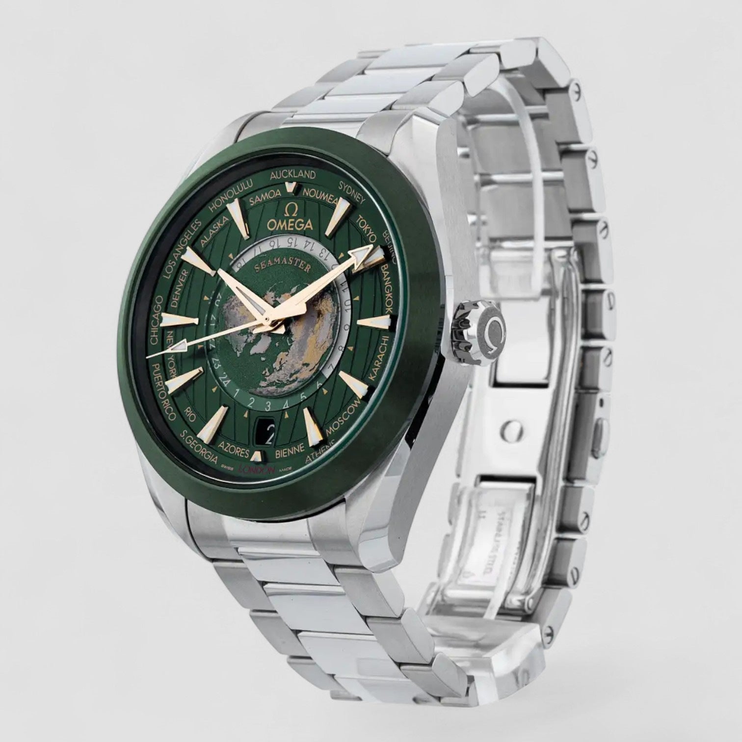 Omega 220.30.43.22.10.001