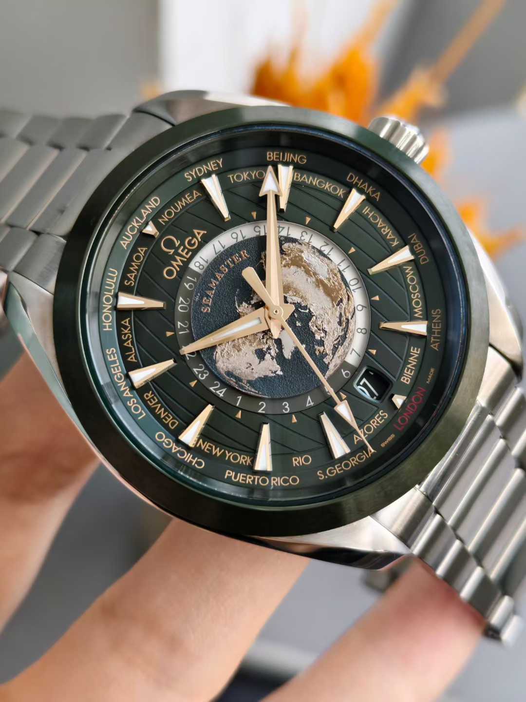 Omega 220.30.43.22.10.001