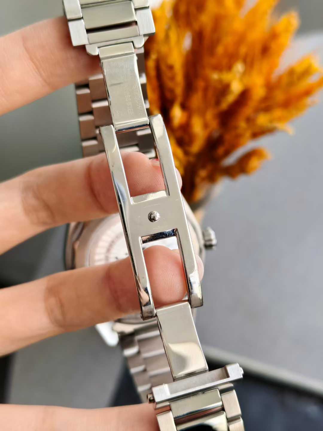 Omega 220.30.43.22.10.001