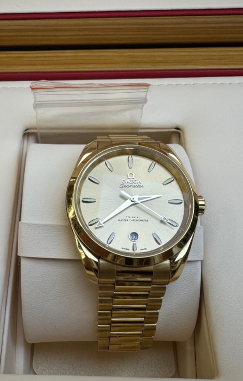 Omega 220.50.38.20.08.001