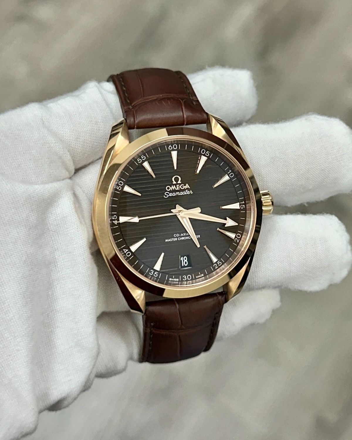 Omega 220.53.41.21.13.001