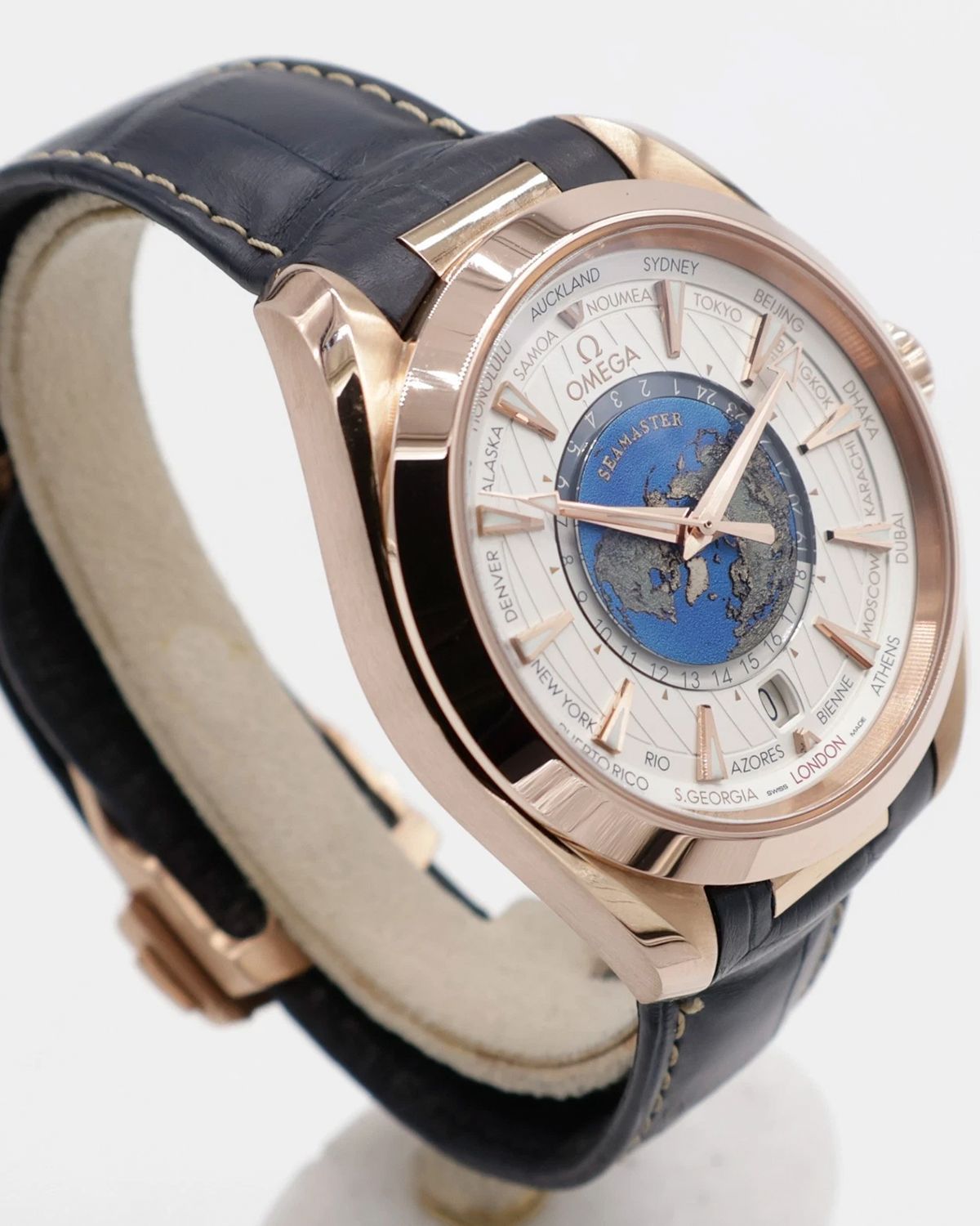 Omega 220.53.43.22.02.001