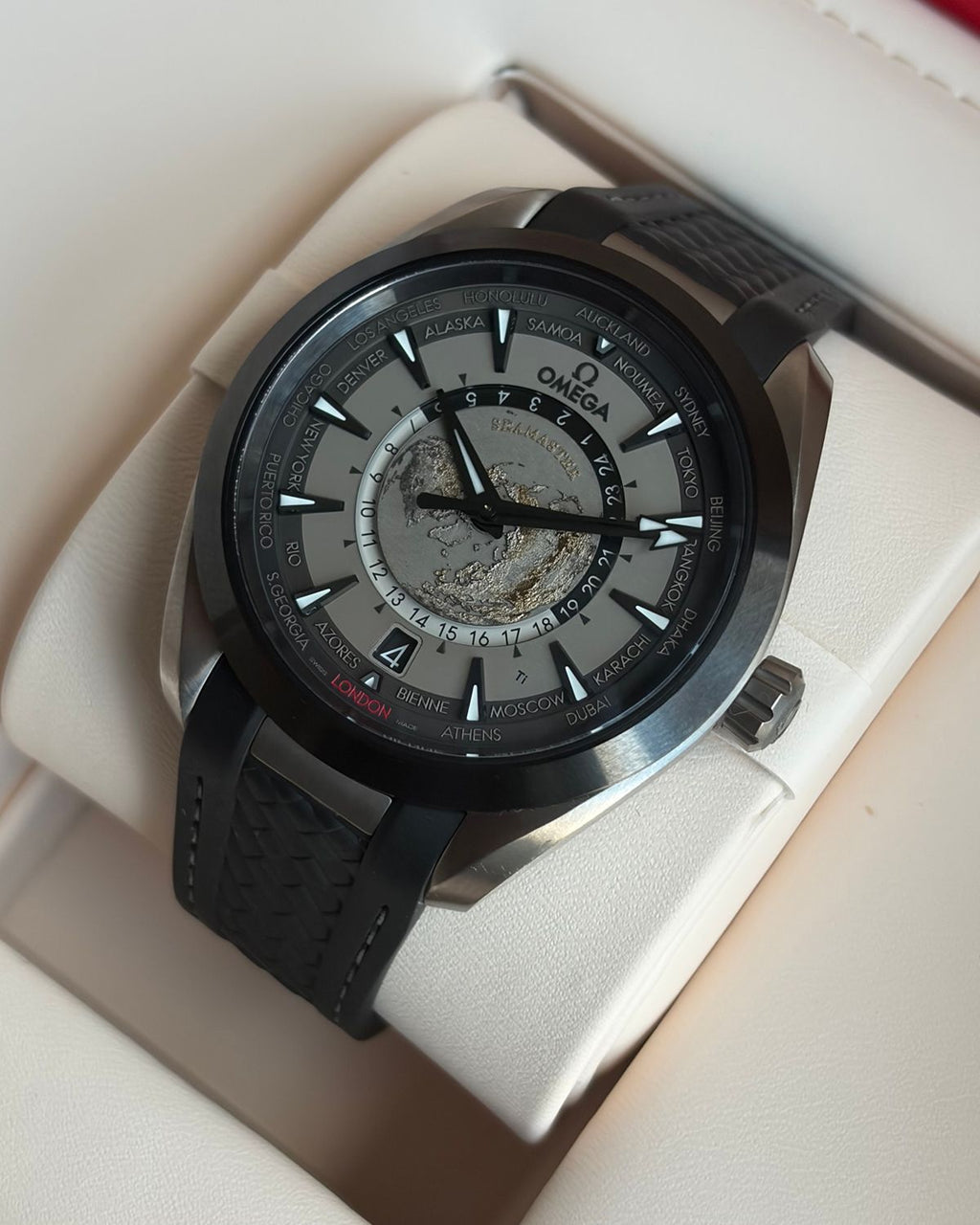 Omega 220.92.43.22.99.001