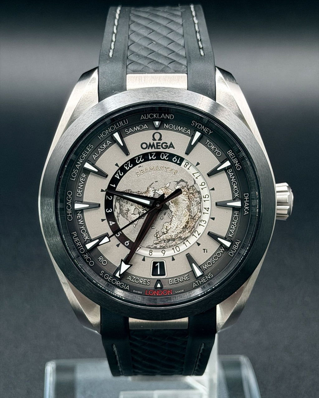 Omega 220.92.43.22.99.001