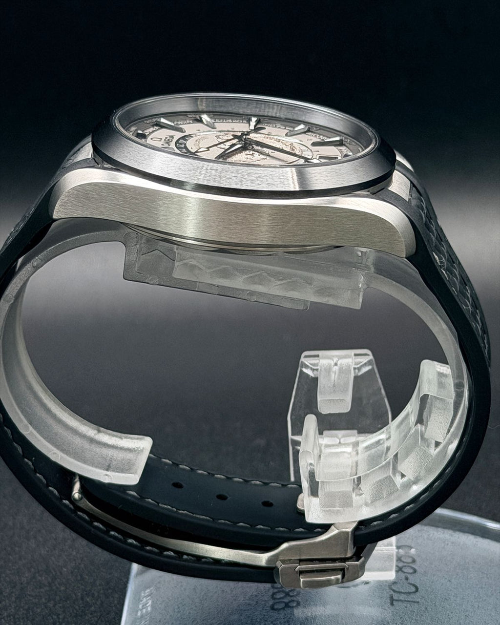 Omega 220.92.43.22.99.001