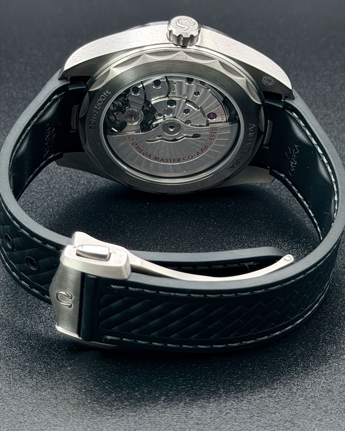 Omega 220.92.43.22.99.001