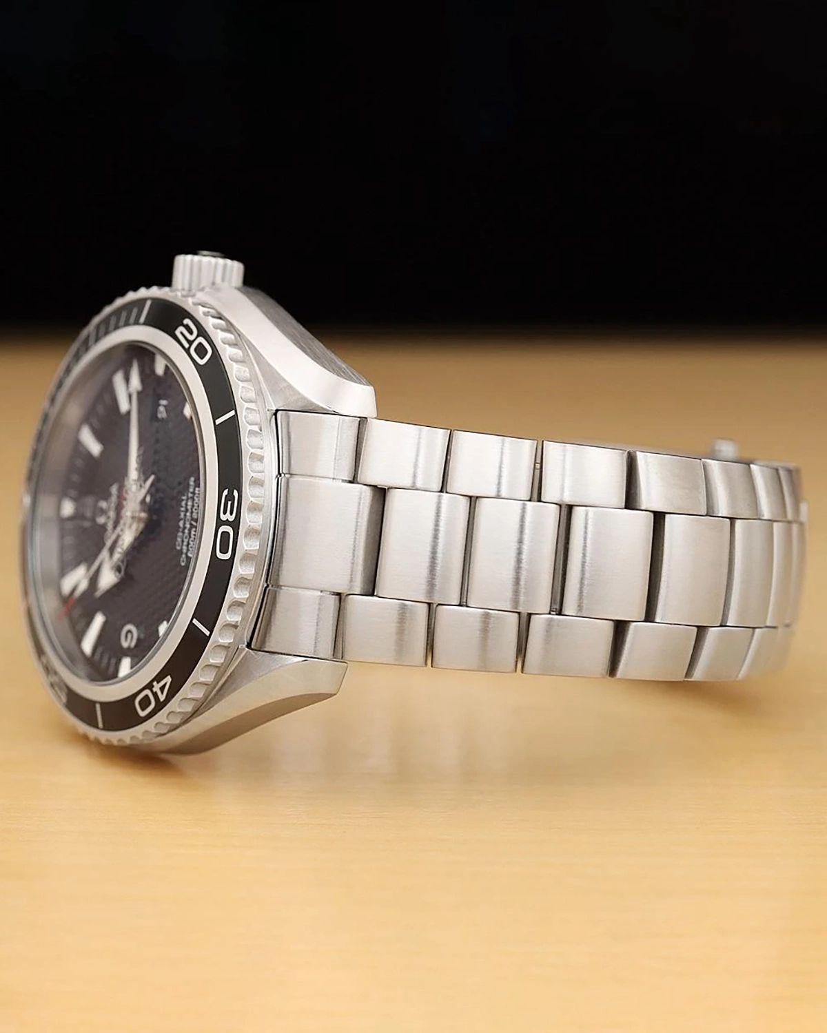 Omega 222.30.46.20.01.001