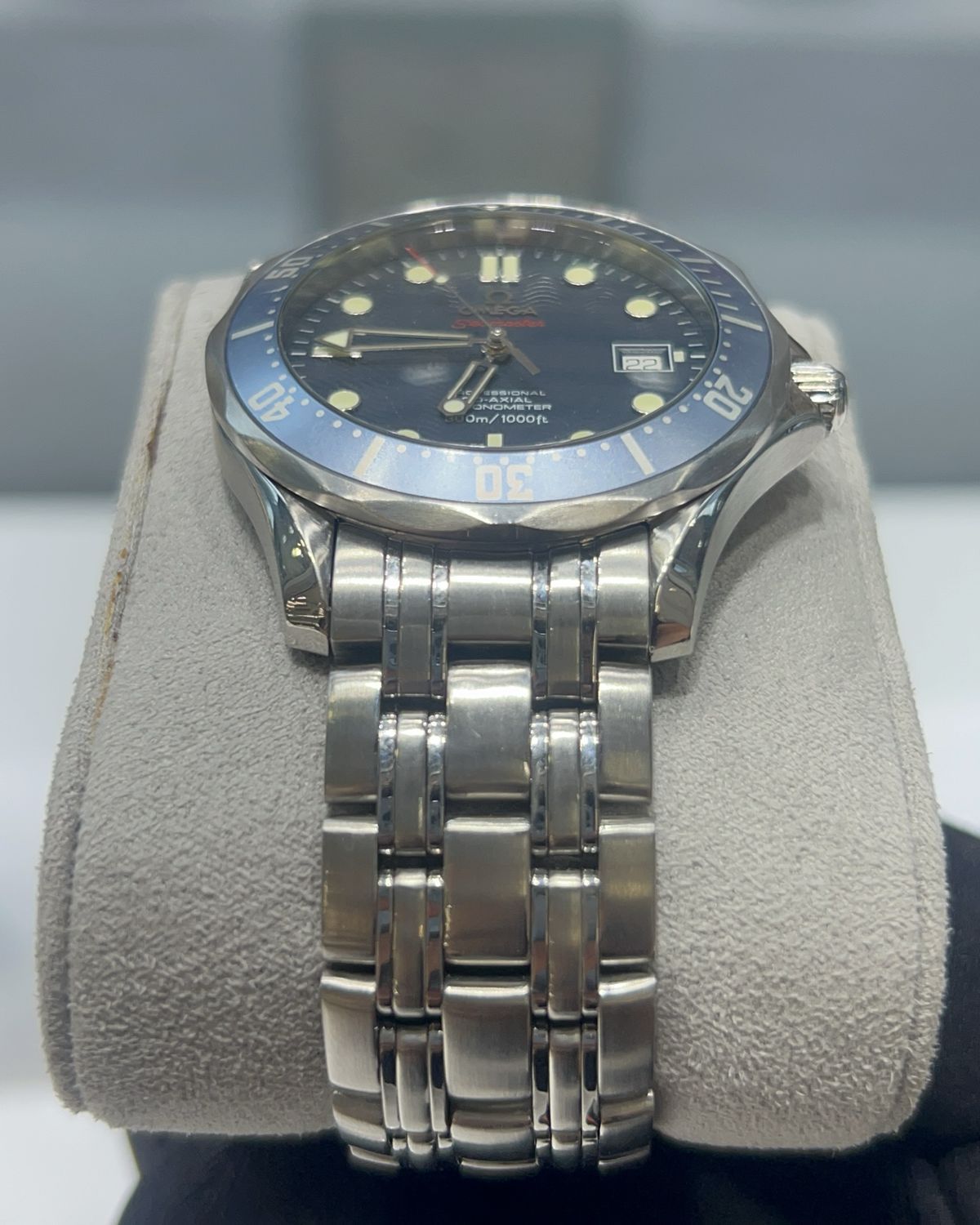 Omega 2220.80.00