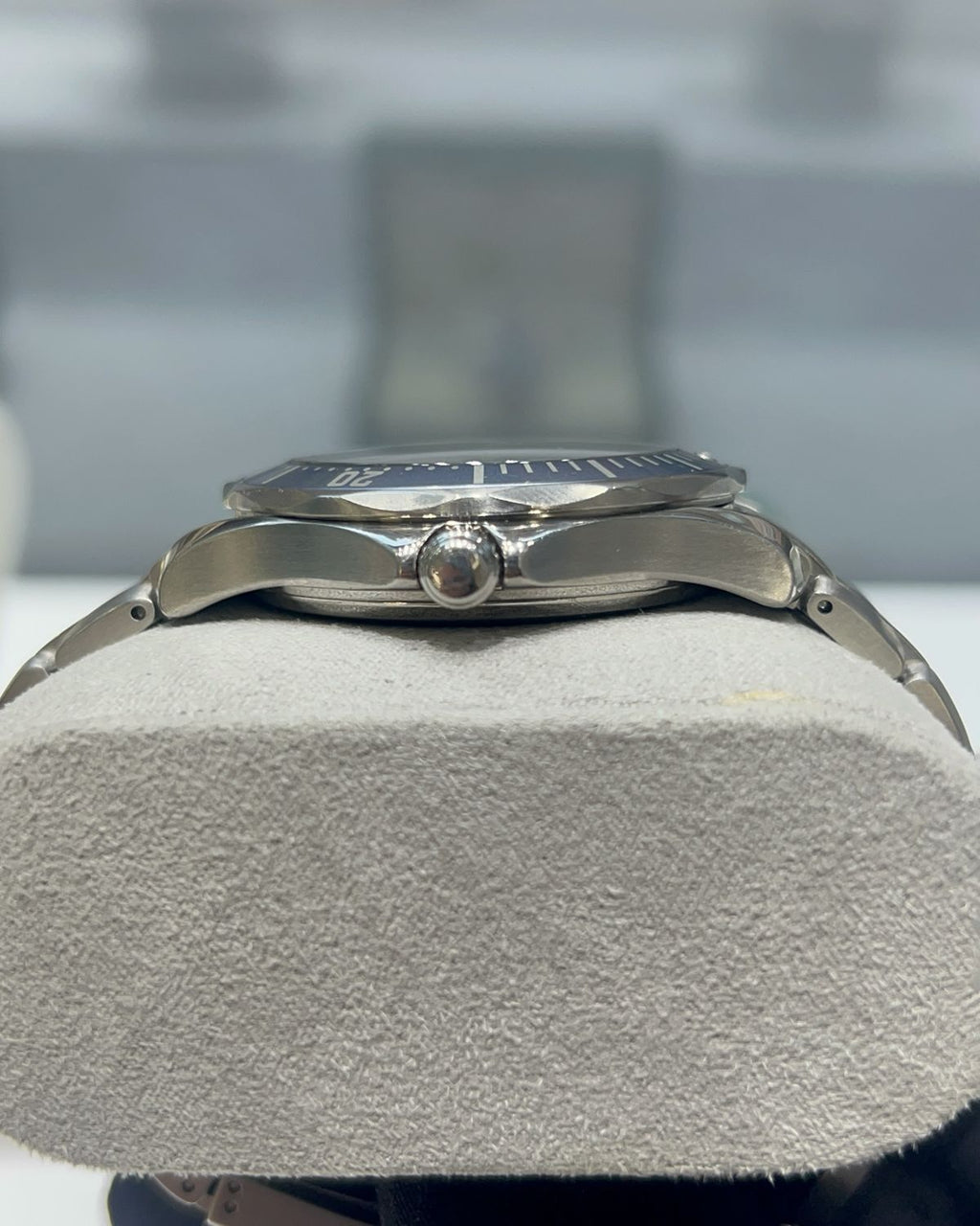Omega 2220.80.00