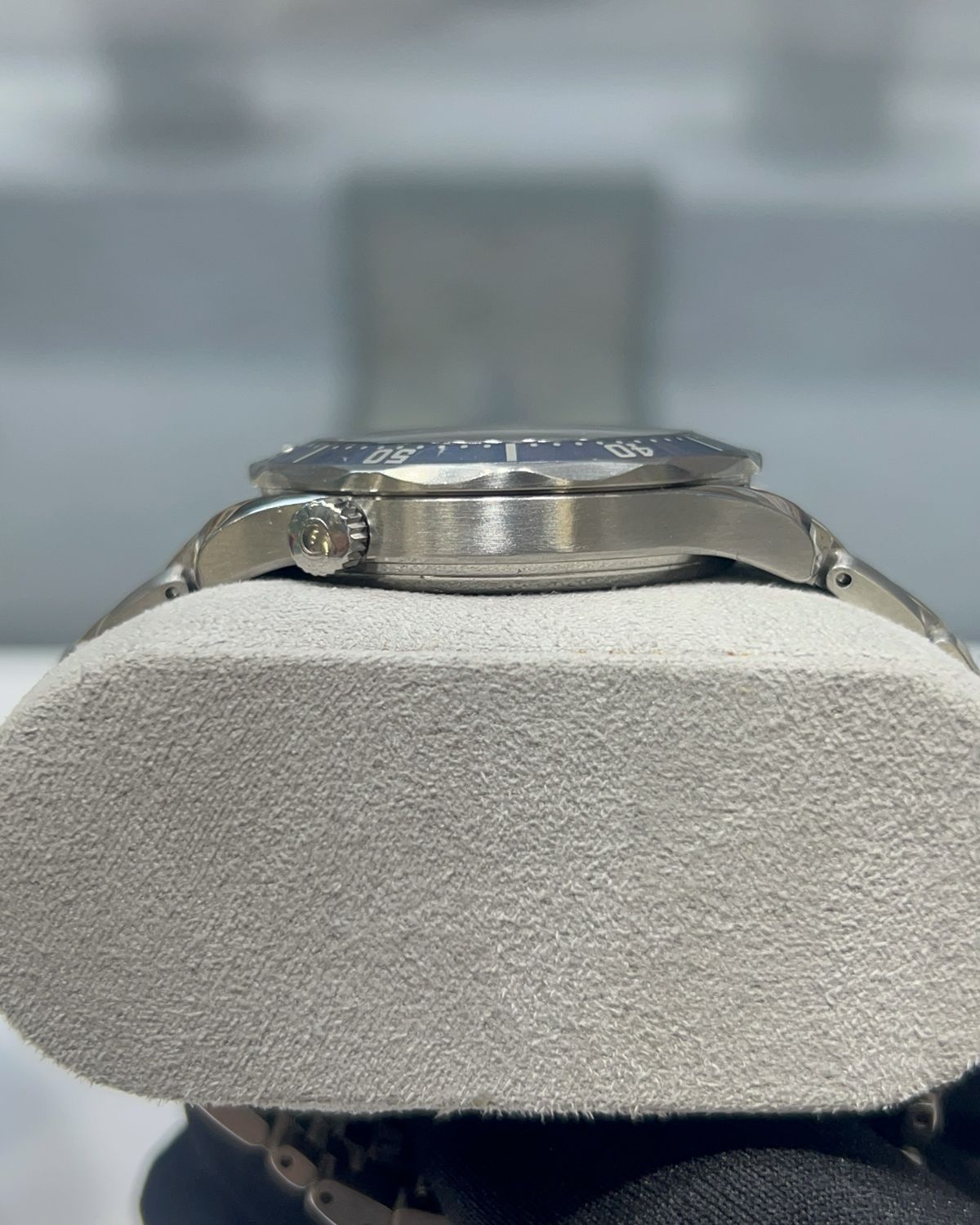 Omega 2220.80.00