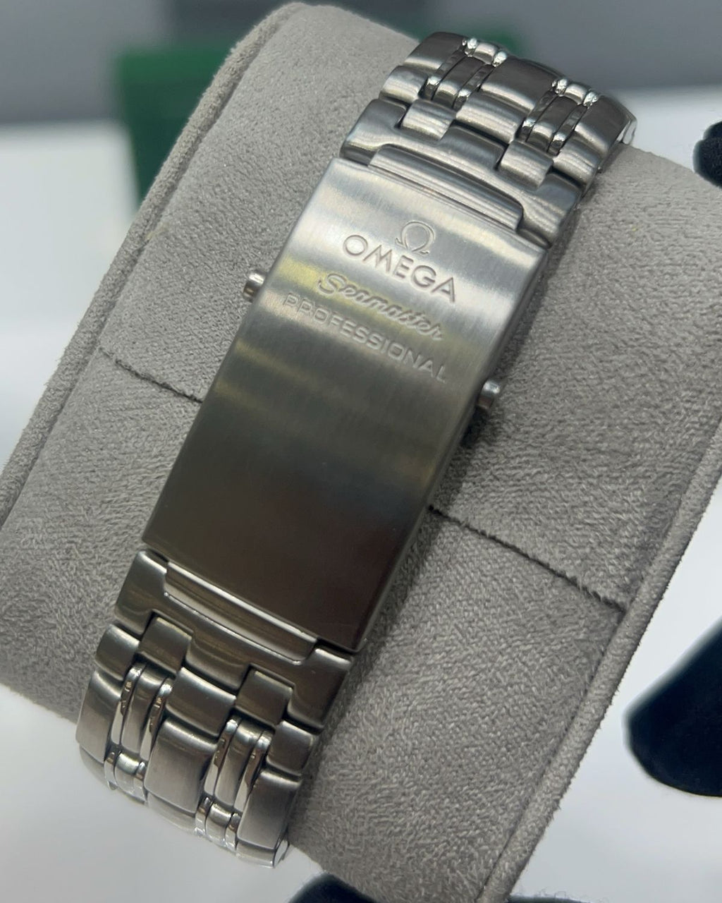 Omega 2220.80.00